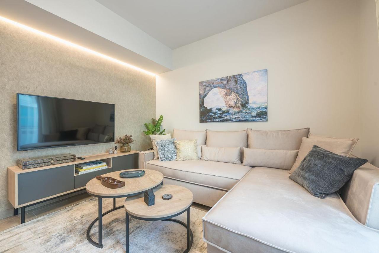 Beautiful & Renovated Aprtm In Piraeus Appartamento Esterno foto