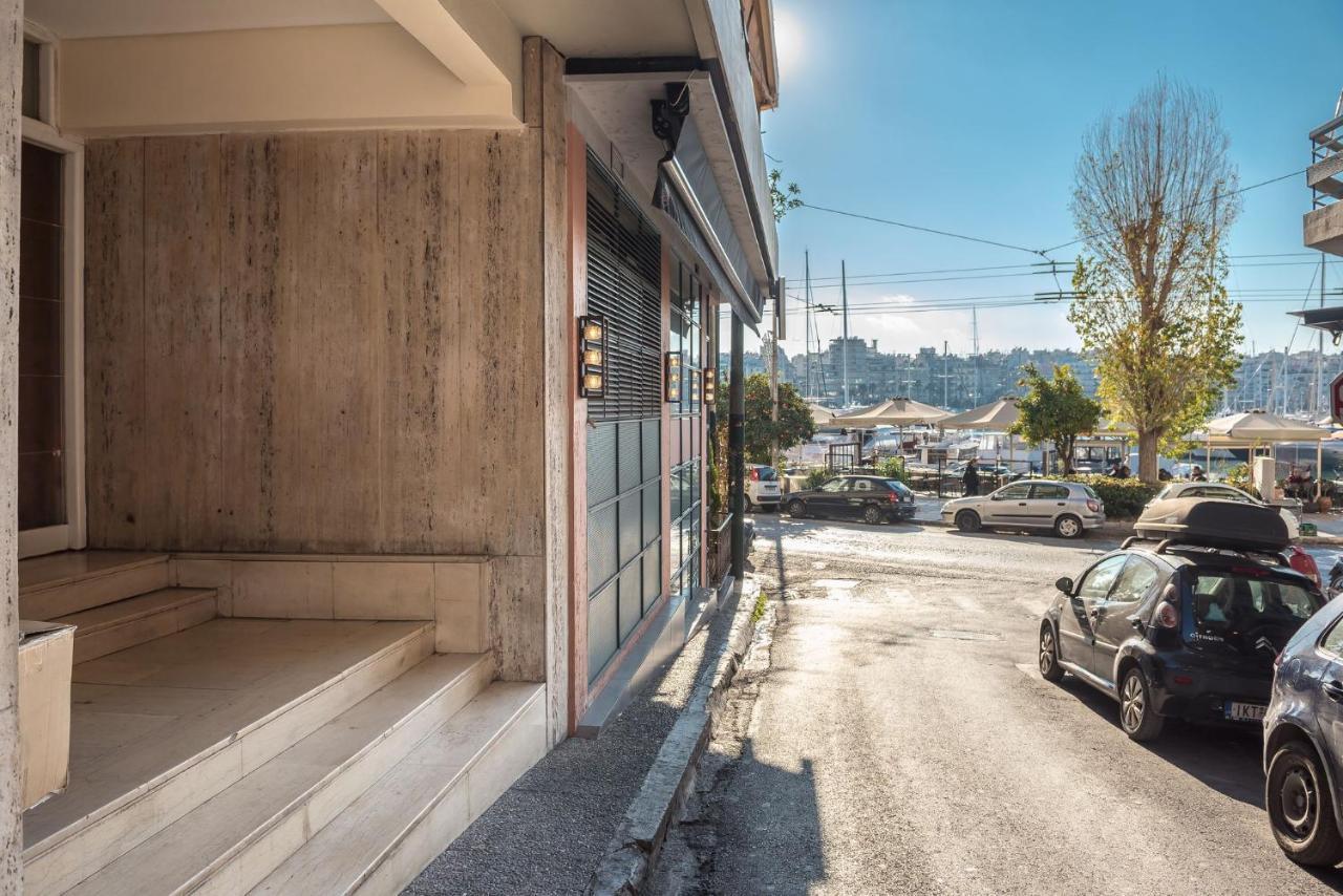 Beautiful & Renovated Aprtm In Piraeus Appartamento Esterno foto